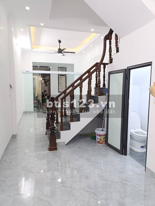 MẶT NGÕ NAM DƯ - KINH DOANH NHỎ - NHÀ DÂN XÂY - CÔNG NĂNG ĐỦ - TIỆN ÍCH ĐẦY ĐỦ.