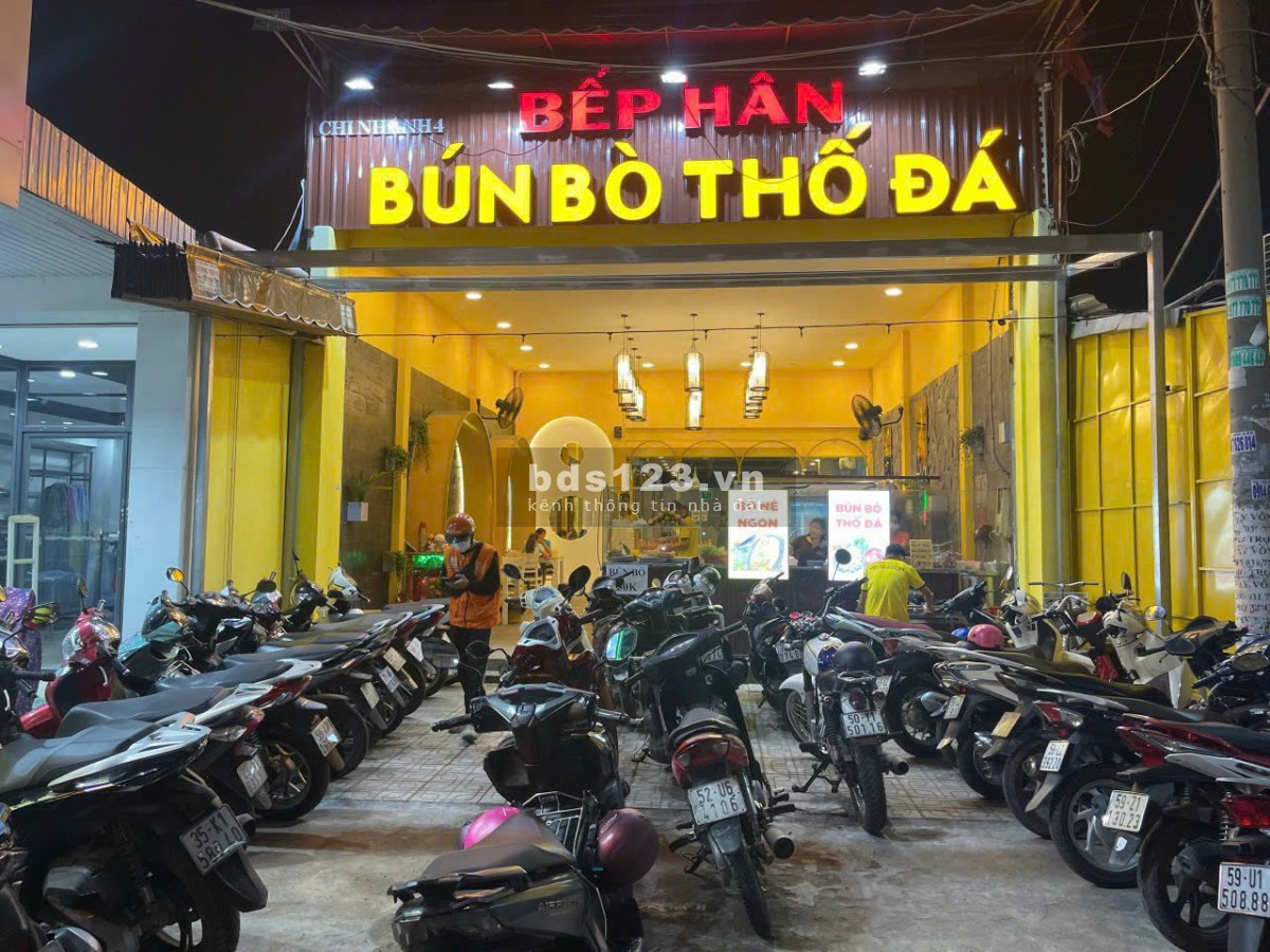 Cho thuê mặt bằng kinh doanh 337m2, 7.5mx45m, Phạm Hùng, Bình Chánh