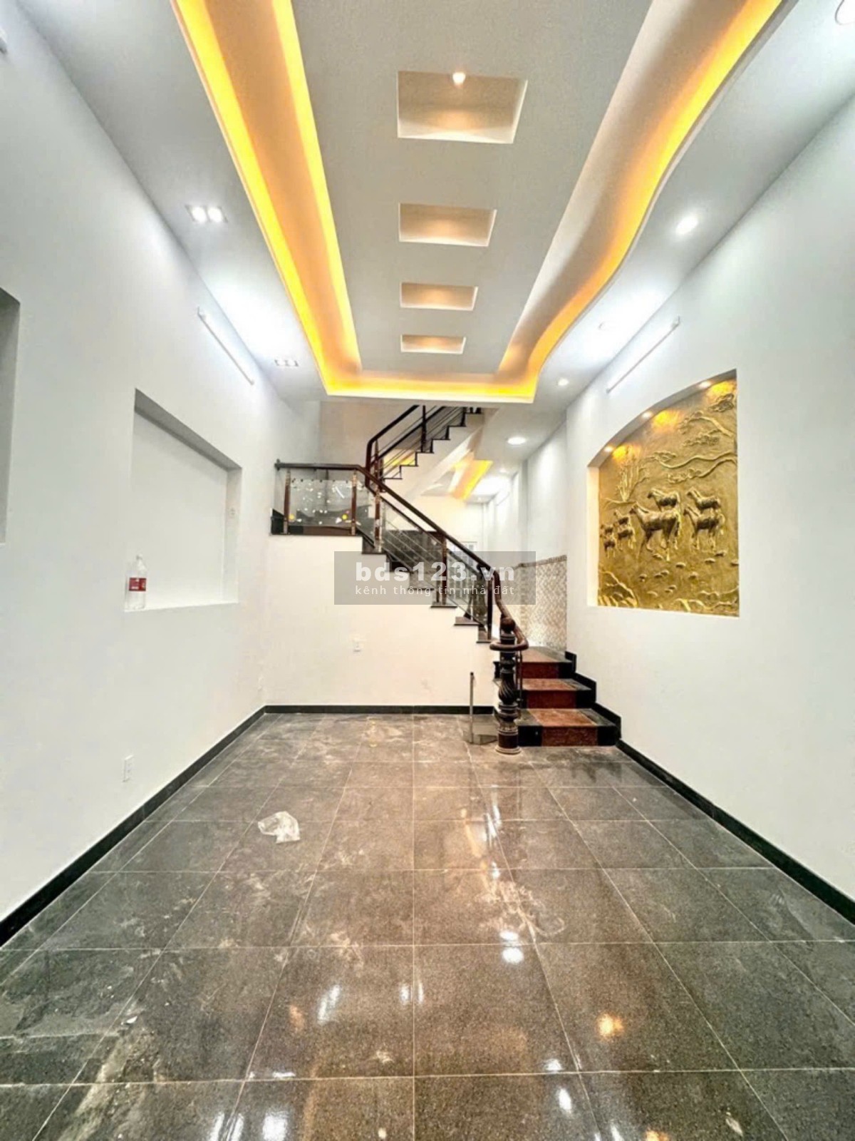 Bán nhà hẻm 363 Đất Mới - 60m2 - DT 4x15 - Giá 5 tỷ - LH: 0902488255