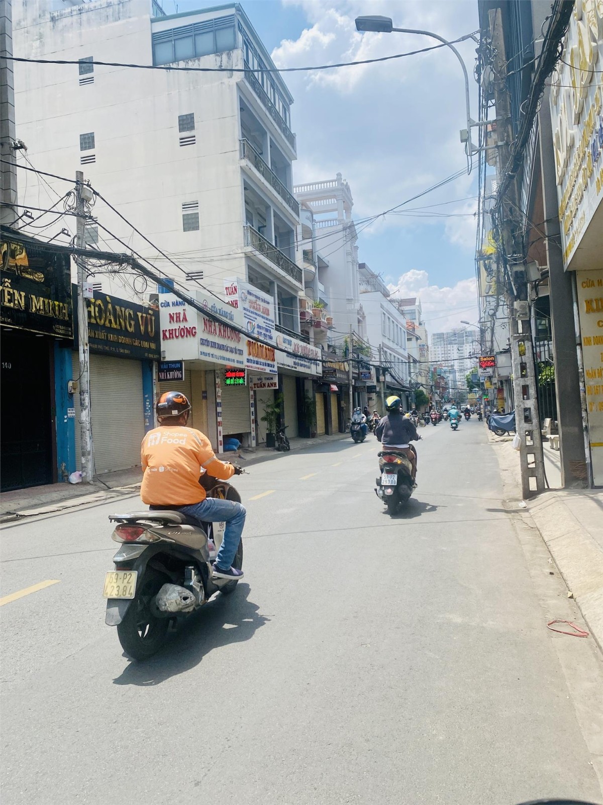 Bán nhà mặt tiền Võ Thành Trang, phường 11 Tân BÌnh (4,5*15) 3 tầng