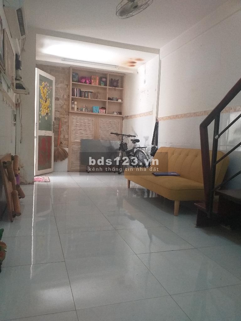 BÁN NHÀ QUẬN 3 – LÝ CHÍNH THẮNG – 2 TẦNG – 23m2 – 3 CĂN RA MẶT TIỀN – 2.X TỶ