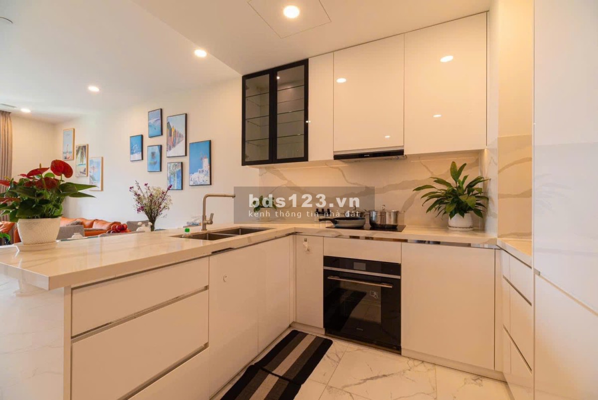 CHO THUÊ GẤP CĂN HỘ 2PN GALLERIA - METROPOLE 2PN CHỈ 33TR/TH FULL NT ĐẸP