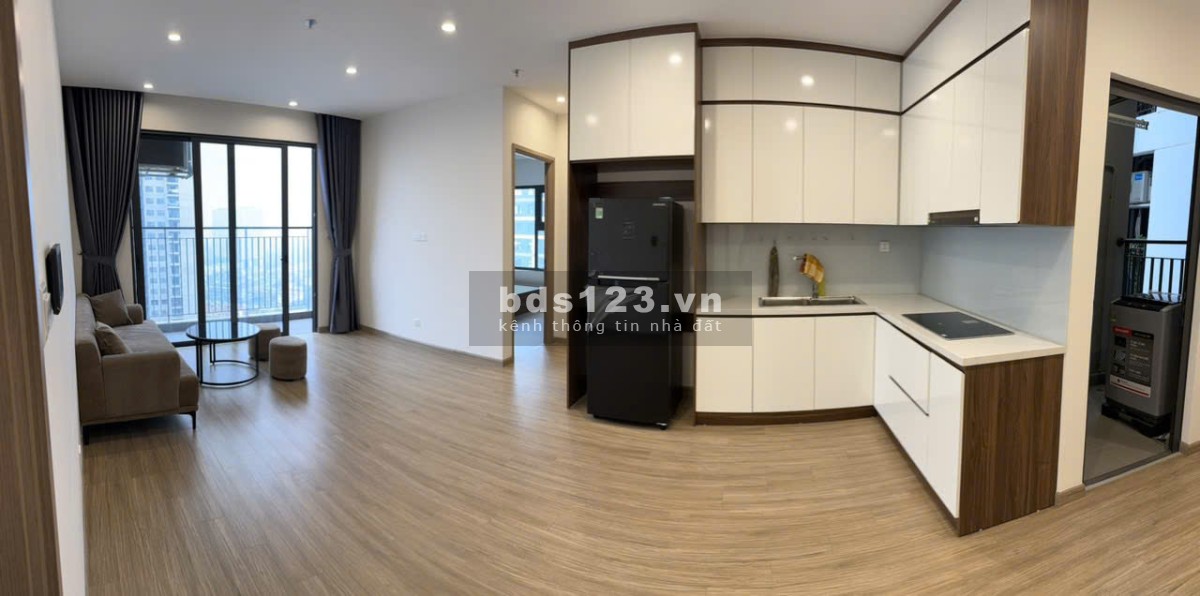 Cần bán 3PN2WC 81m view bể bơi SA3 5.27 tỷ BP Vinhomes Smart