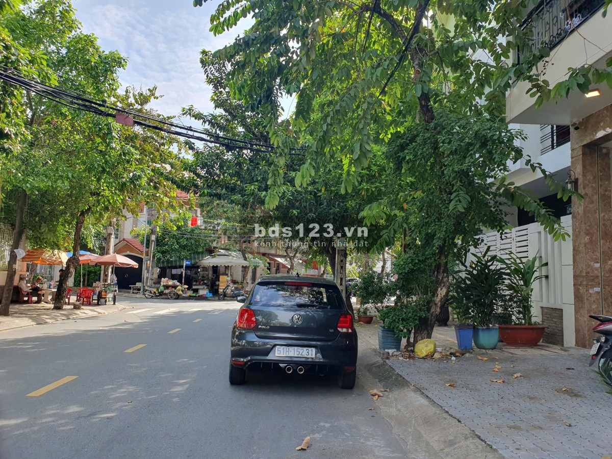 CHO THUÊ NHÀ ĐẸP MẶT TIỀN ĐƯỜNG SỐ 40 KHU TÂN QUY ĐÔNG QUẬN 7