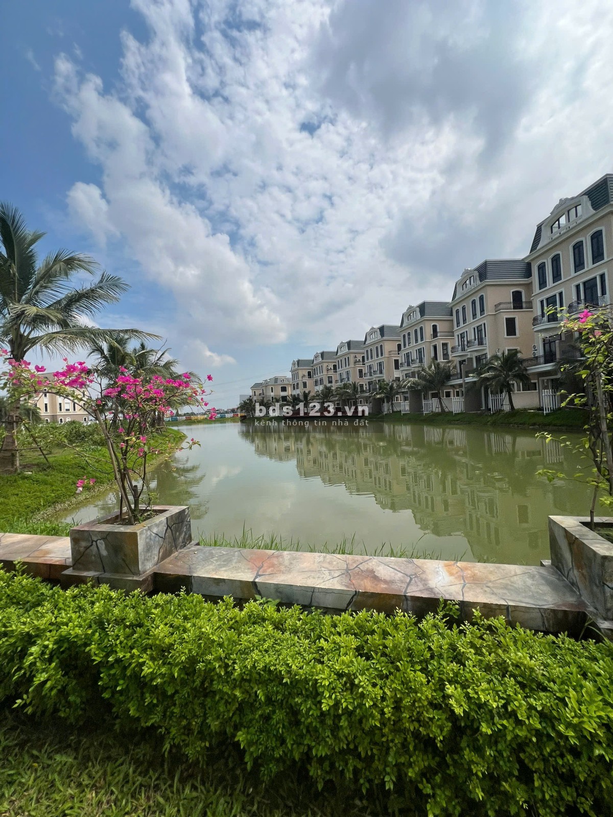 Bán gấp biệt thự Song Lập khu Ngọc Trai VIP nhất Vinhomes Ocean Park 2 giá 32 tỷ