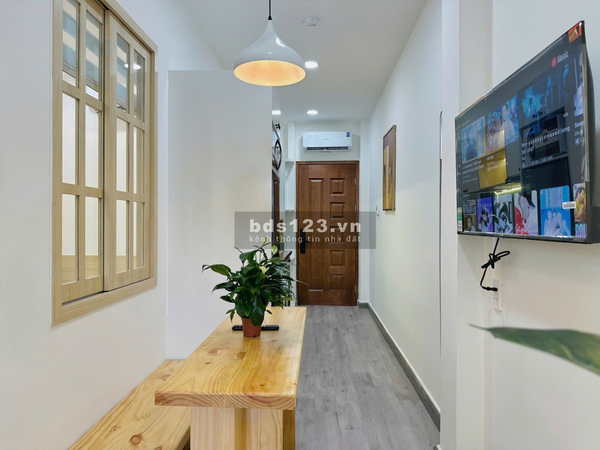 2 phòng ngủ mới full nội thất tại đường 3 Tháng 2, Quận 10, Vòng xoay Dân Chủ, Cách Mạng Tháng 8