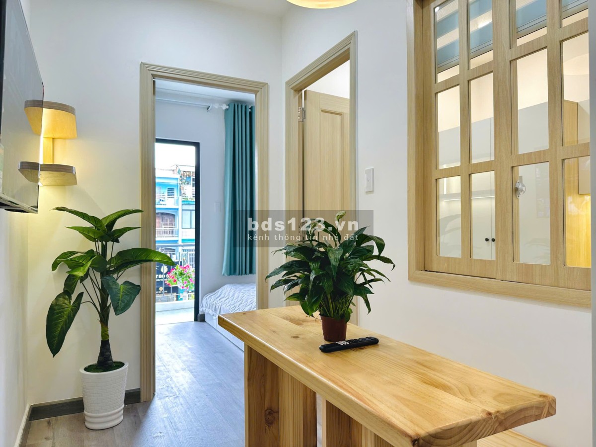 2 phòng ngủ mới full nội thất tại đường 3 Tháng 2, Quận 10, Vòng xoay Dân Chủ, Cách Mạng Tháng 8