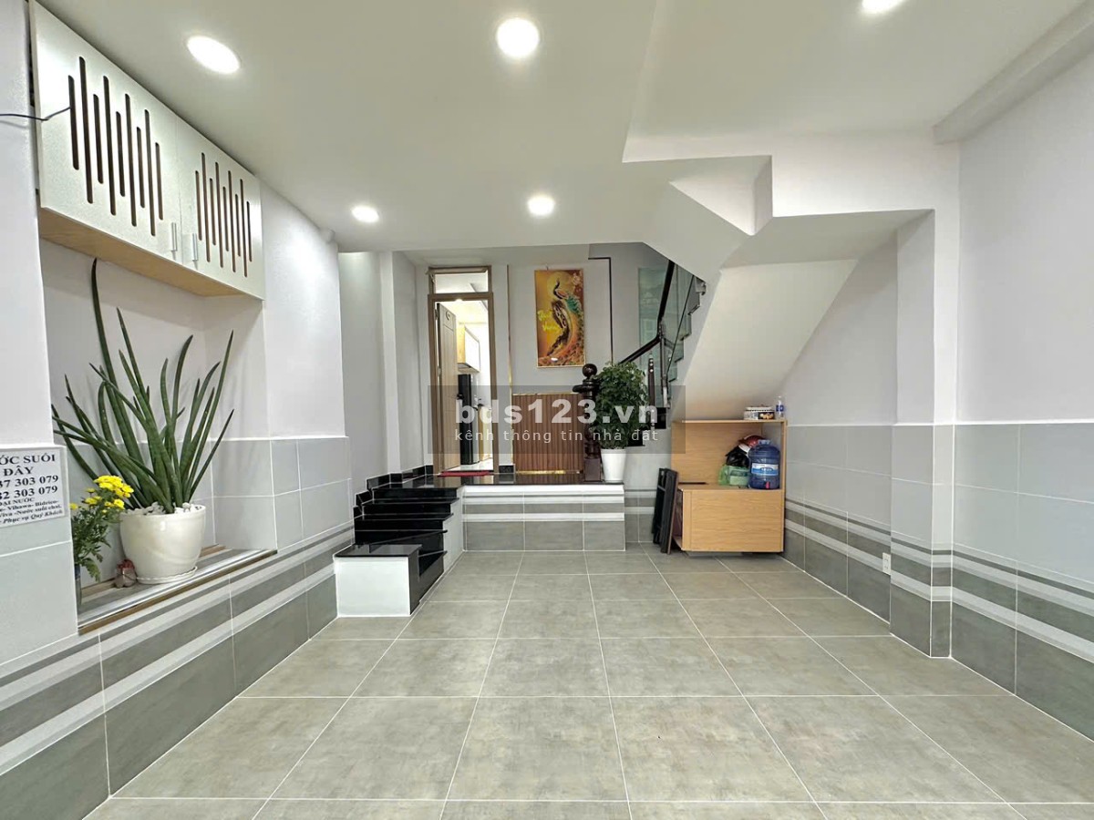Cho thuê studio 30m2 full NT mới 100% - Mặt tiền Lê Hồng Phong - Q10 - Giá shock