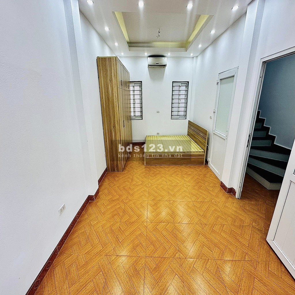 BÁN NHÀ VĂN LA – NHÀ ĐẸP – NGÕ ĐẸP – 36M2 – Ở SƯỚNG