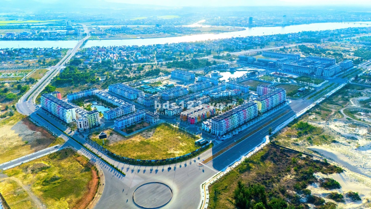 Tìm chủ nhân căn hộ view biển SÂN golf Đồng Hới mới tinh giá tốt