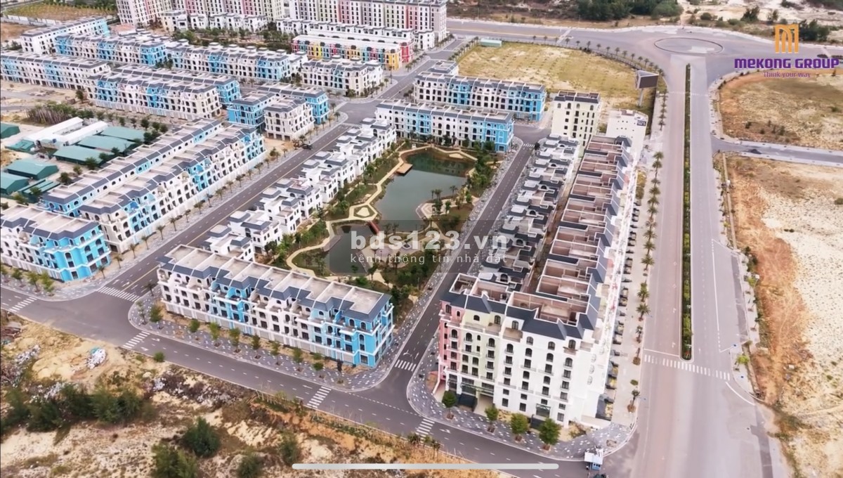 Biệt thự view biển Quảng Bình, sát sân gofl 36 lỗ Quốc tế