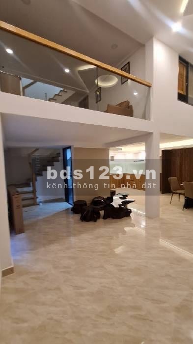 Bán nhà Hoà Hưng, Q10, 3 tầng, 6.5x8.5, sổ hoàn công đầy đủ, nhỉnh 8 tỷ