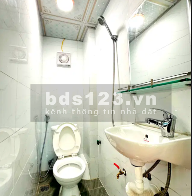 Bán nhà lô góc, kinh doanh, mặt ngõ thông ô tô, full nội thất, 30m2, 4 tầng nhỉnh 4 tỷ