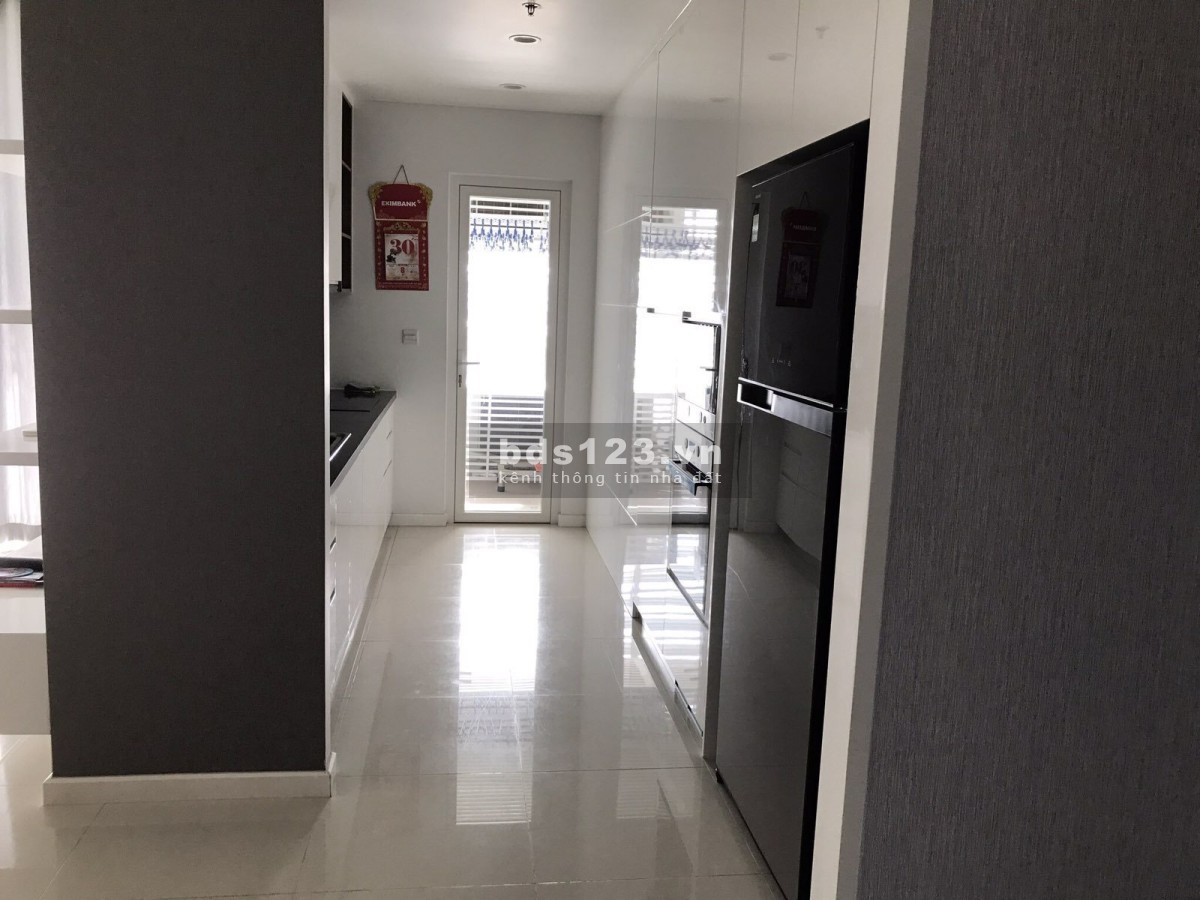 BÁN 3PN SARINA - Tầng cao view sông