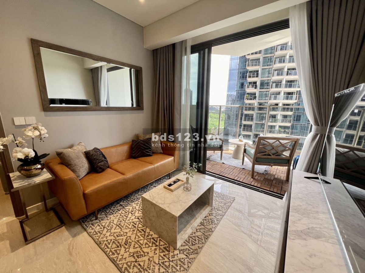1 phòng ngủ View sông, nội thất đẹp tại The Opera Metropole