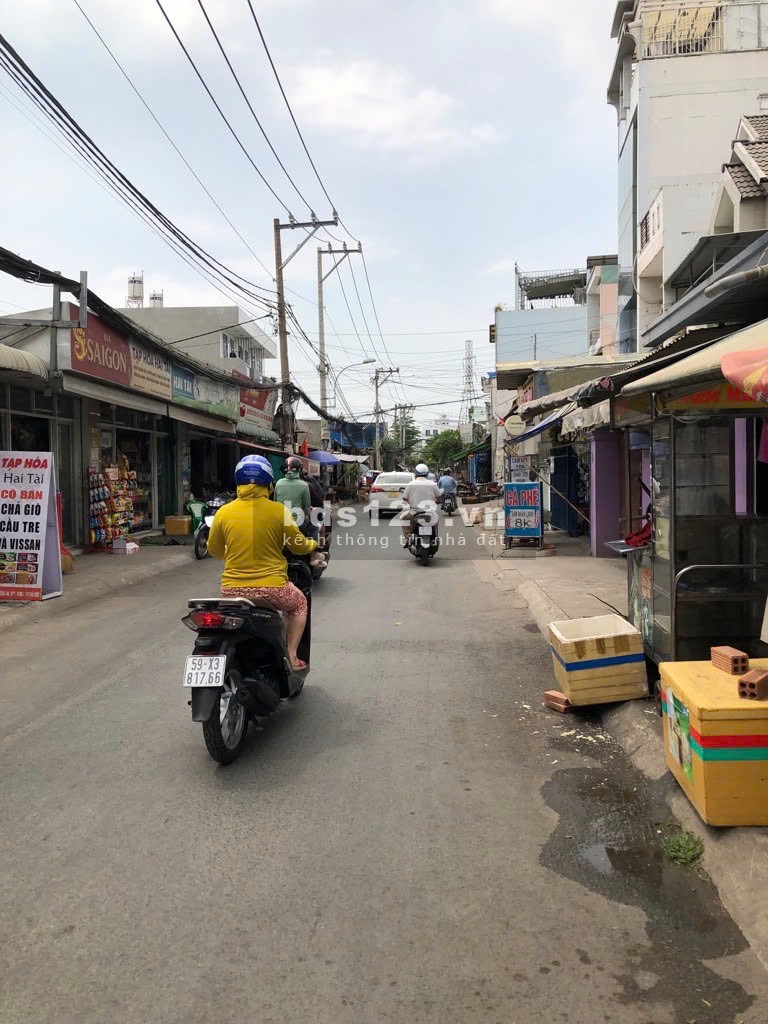 Bán Nhà Đường 49 Hiệp Bình Chánh, Dt 65m2, 3 Tầng, Nhỉnh 4. tỷ, Hẻm Xe Hơi
