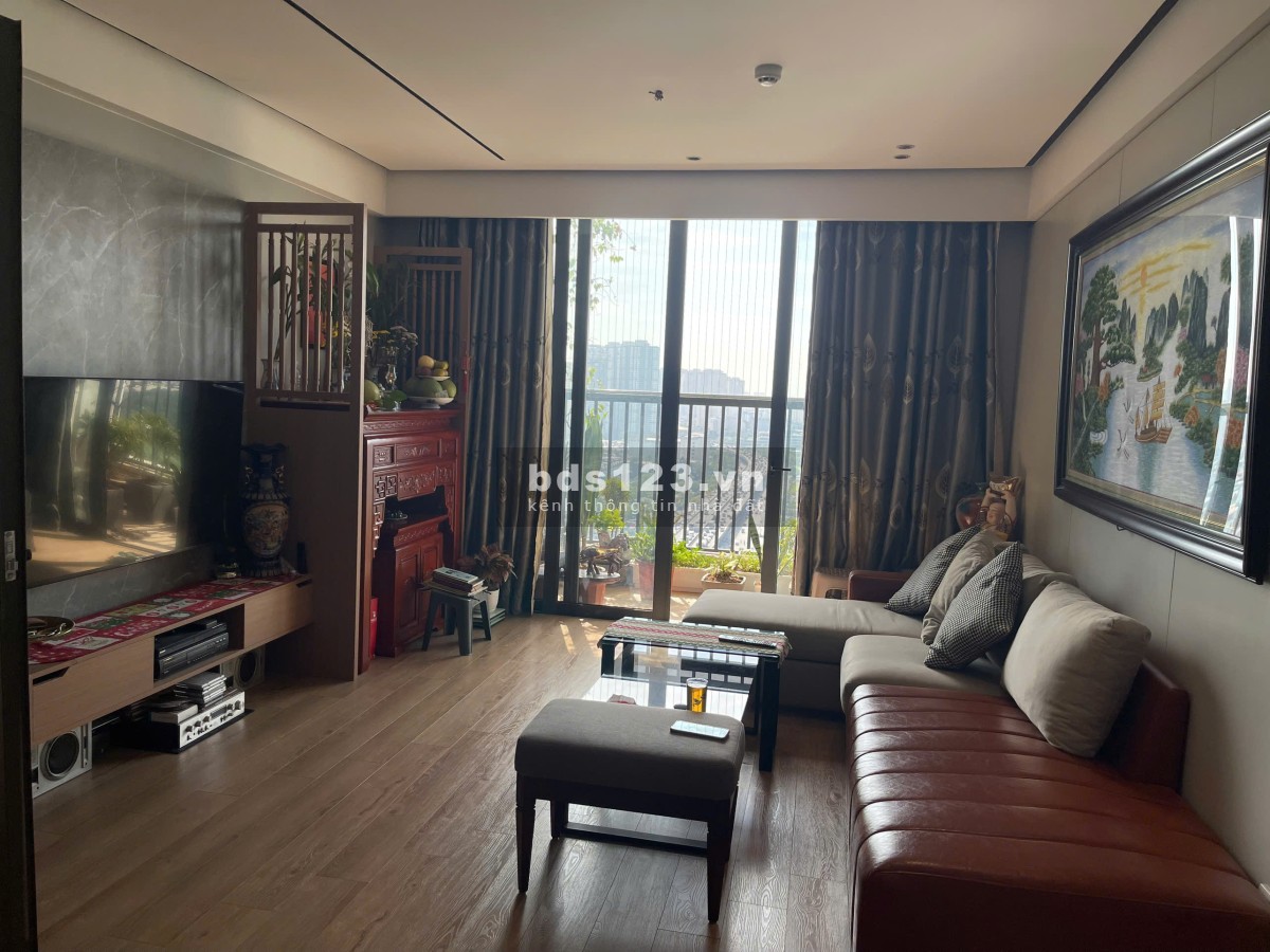 Bán chung cư Nguyễn Xiển Lô góc 3 mặt thoáng, 98m², 3 ngủ - Giá 5ty