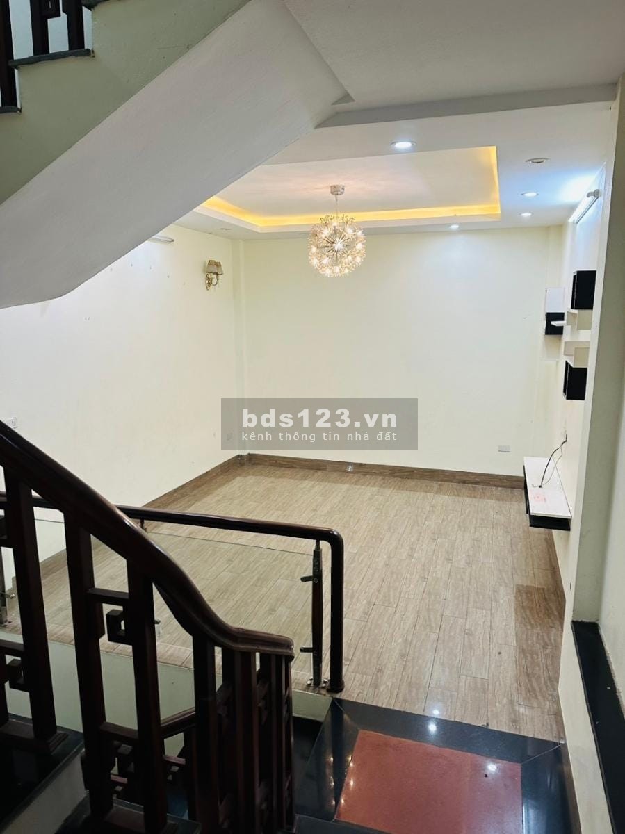 BÁN NHÀ MỚI KHU DV HÀNG BÈ KIẾN HƯNG HÀ ĐÔNG NHỈNH 8 TỶ 50m 5 TẦNG