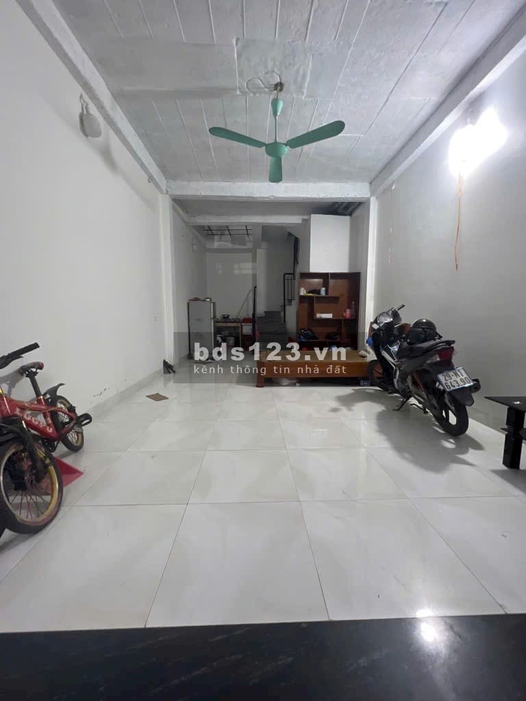 Giải Phóng, Giáp Bát, Hoàng Mai, 38m2, 5 tầng, mt 4m - 8,3 tỷ. Thiết kế 5 tầng