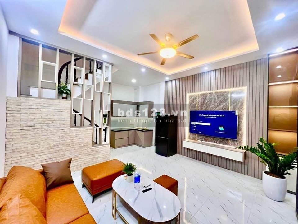 TRUNG TÂM BA ĐÌNH - NHÀ ĐẸP - ĐẦY ĐỦ CÔNG NĂNG - AN SINH TỐT - TẶNG FULL NỘI THẤT CHỈ 5.3