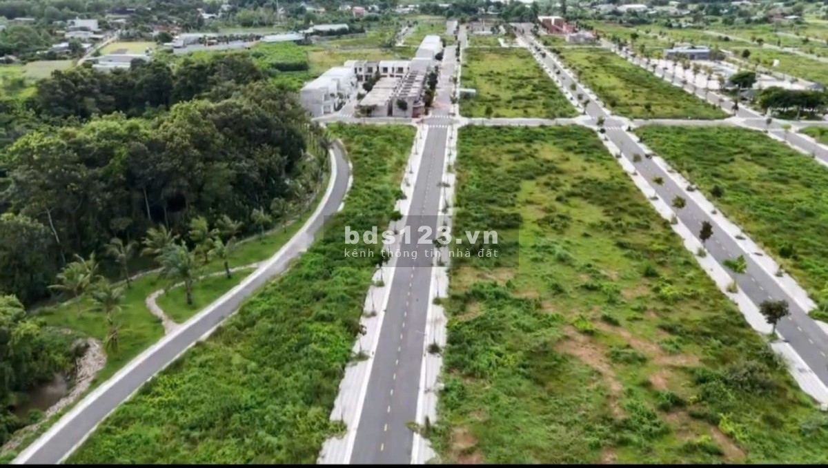 Chính chủ kẹt vốn kinh doanh cần bán lô mặt tiền Bà Rịa Vũng Tàu gần kcn Sonadezi