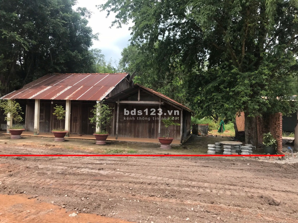 Bán lỗ lô đất gần 800m2. Mặt tiền DT794 Tân Châu, Tây Ninh. Bao giá rẻ bất ngờ.