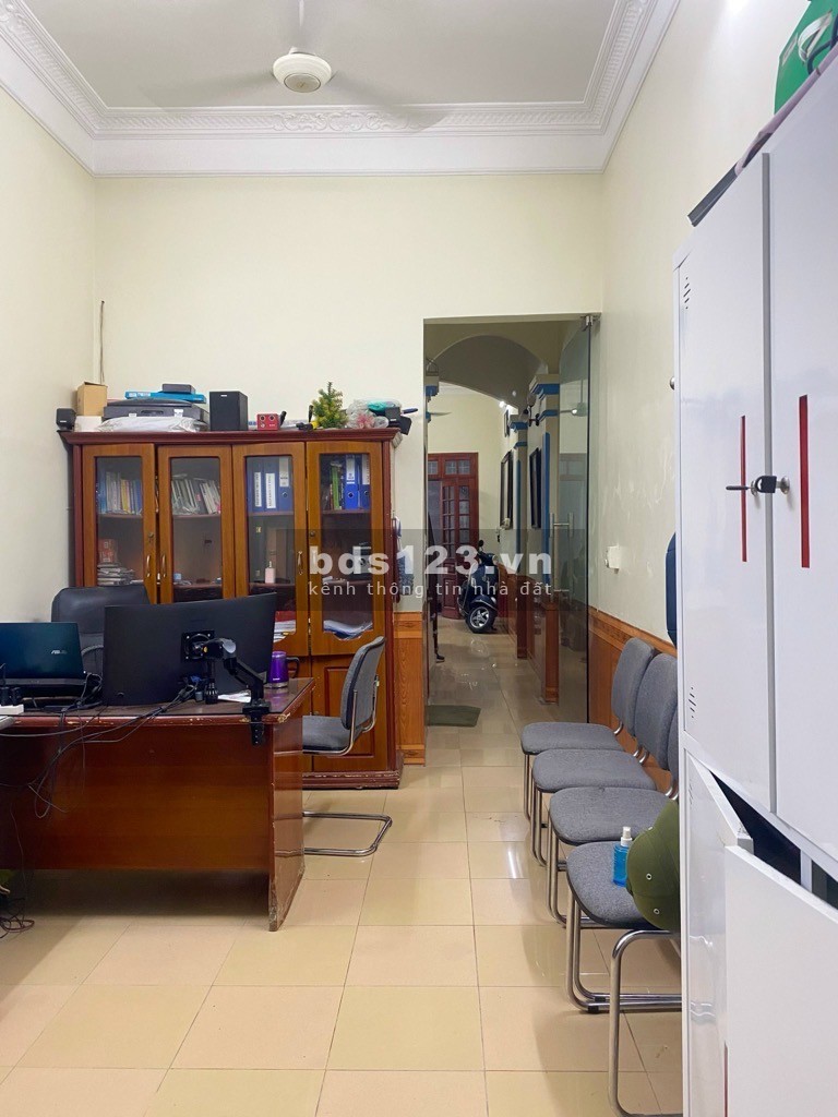 Nhà riêng 61m2 chủ cần giao dịch gấp 11.5tỷ phường Ô chợ Dừa quận Đống Đa