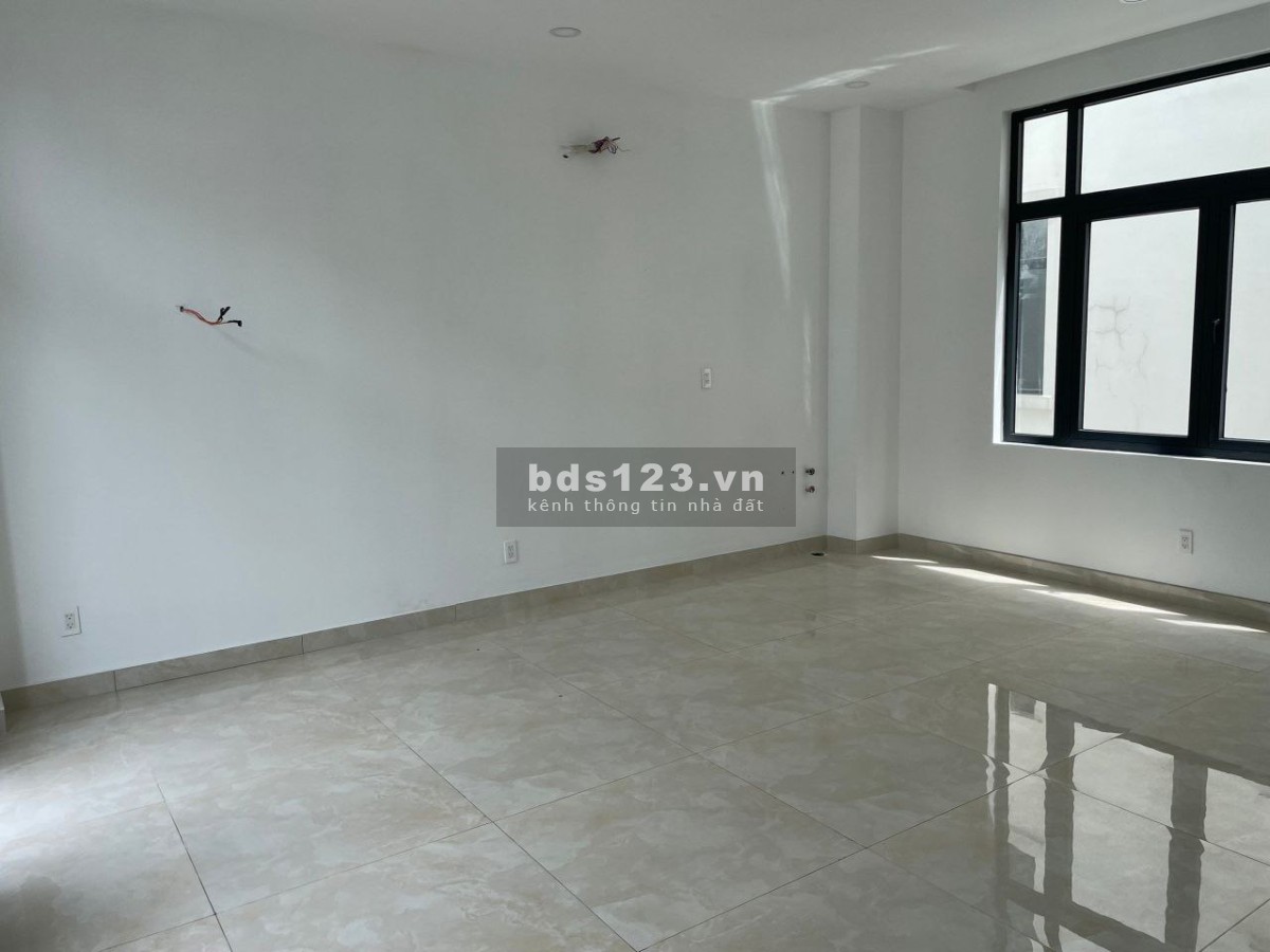 Nhà đã hoàn thiện có thang máy nhà đẹp 23TR/ THÁNG/ NGUYÊN CĂN 5 TẦNG