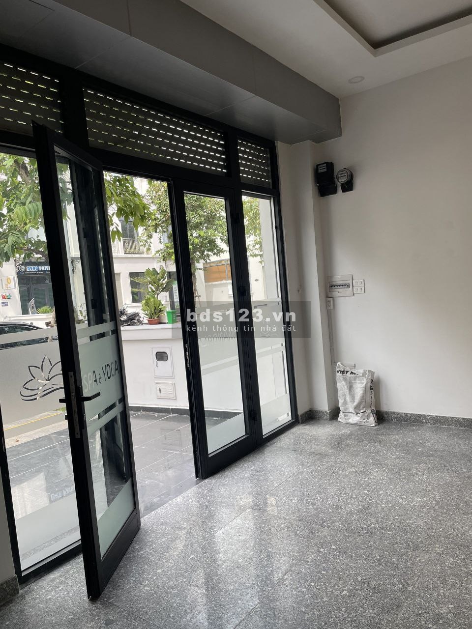 Nhà đã hoàn thiện có thang máy nhà đẹp 23TR/ THÁNG/ NGUYÊN CĂN 5 TẦNG