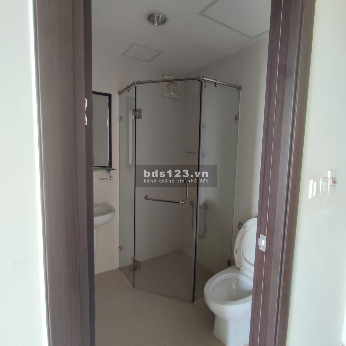 Chung cư Phúc Yên, P15, Tân Bình: 93m2, 2p ngủ, 2wc, Nt, 11tr/tháng