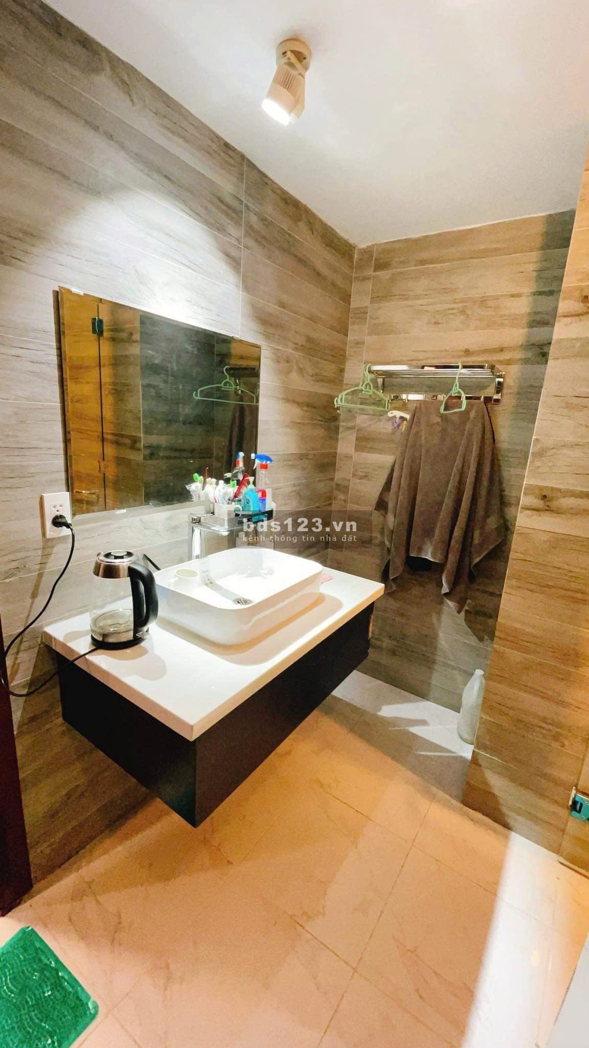 Chung cư Bảy Hiền, P11, Tân Bình: Duplex 170m2 - 3p ngủ, 3wc, 20tr. TL