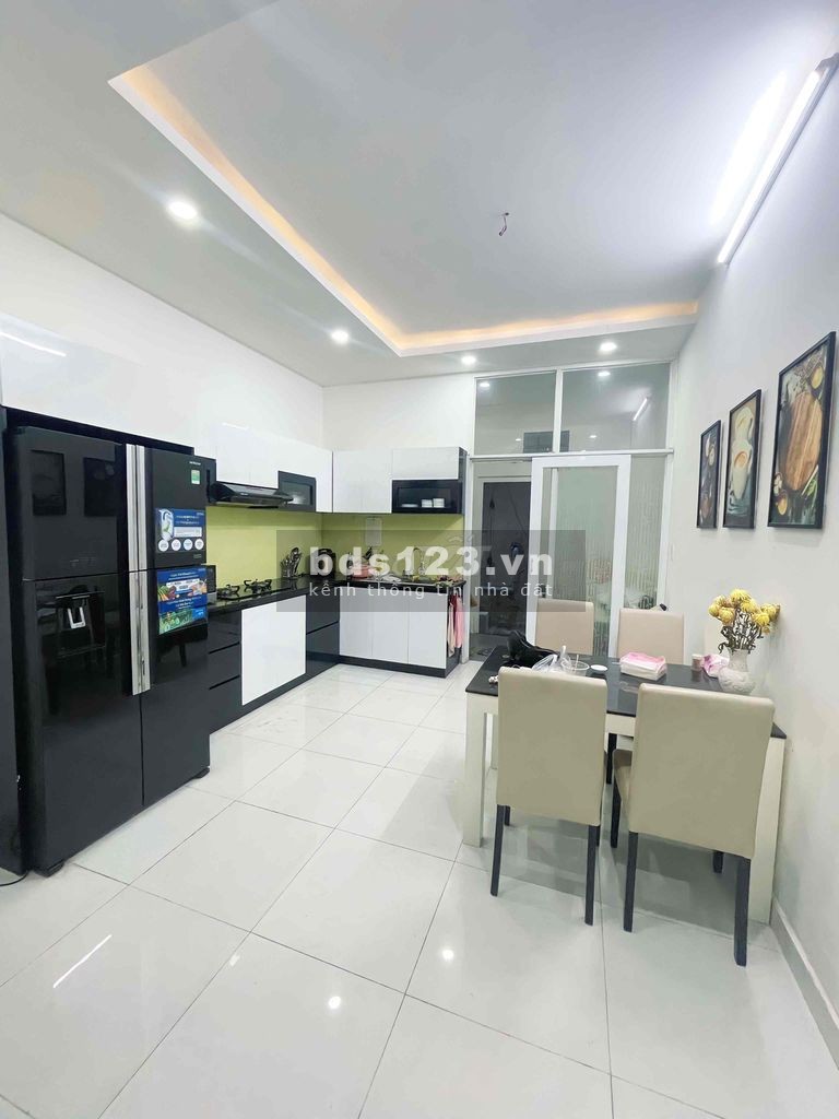 Chính chủ bán nhà HXH rộng, Cao Thắng, Q.10, P. 11, Quận 10, 4 tầng