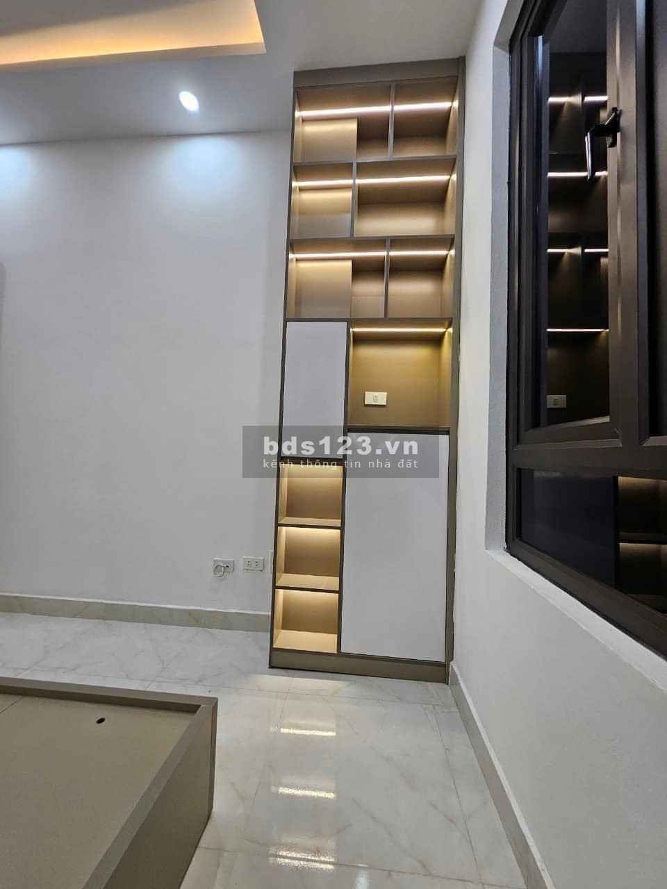 Bán Nhà 89 Lạc Long Quân, nhỉnh 6 tỷ