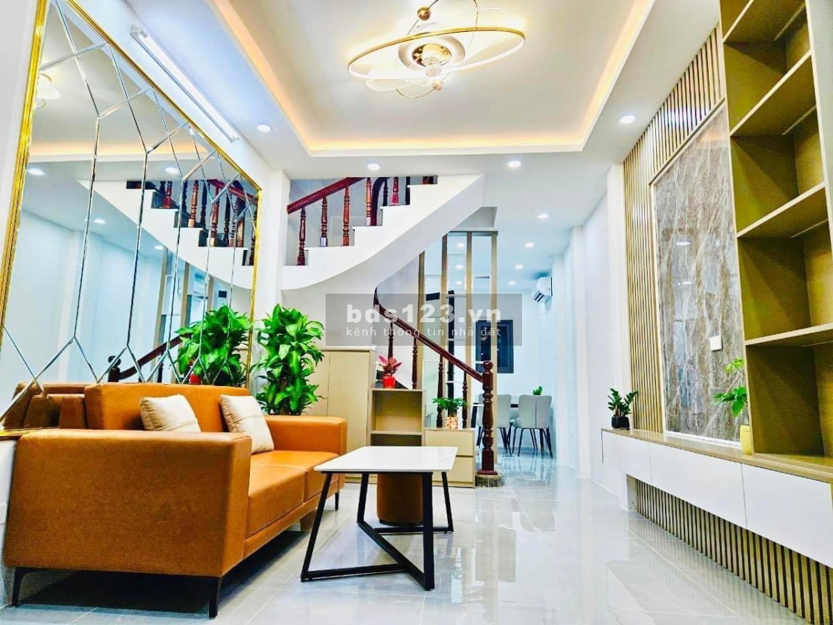 Bán Nhà 89 Lạc Long Quân, nhỉnh 6 tỷ