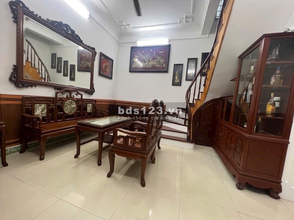 Trương Định, Hoàng Mai, 55m, 3 tầng, 6.9 tỷNgõ nông, rộng, gần ô tô, gần chợ Giáp Nhị,