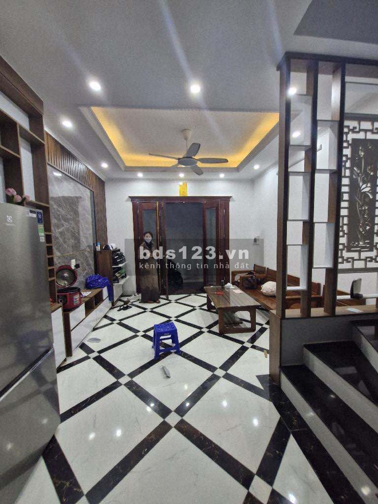 SIÊU HOT - NHÀ ĐẸP TẠI HỒ TÙNG MẬU NGAY ĐẠI HỌC THƯƠNG MẠI NHỈNH 7 TỶ