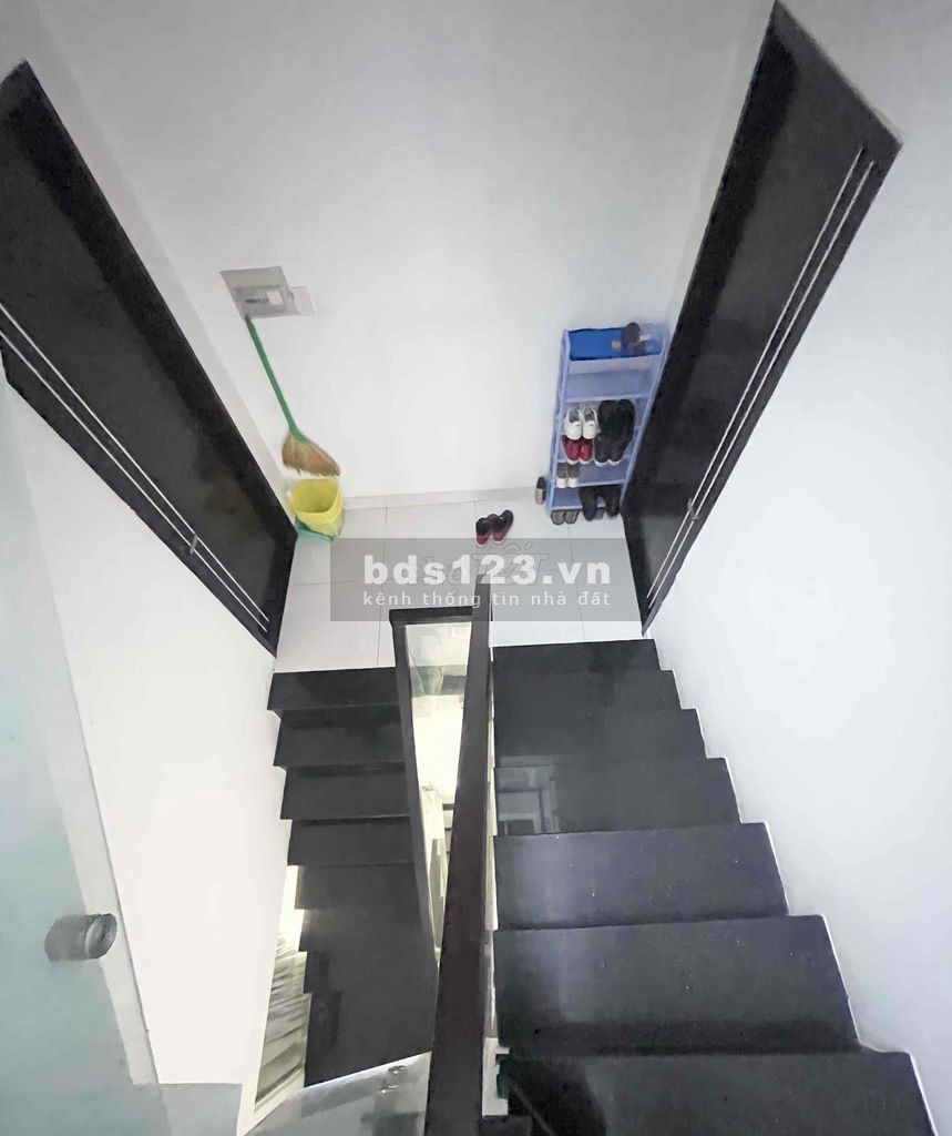 Chính chủ bán nhà HXH rộng, Cao Thắng, Q.10, P. 11, Quận 10, 4 tầng