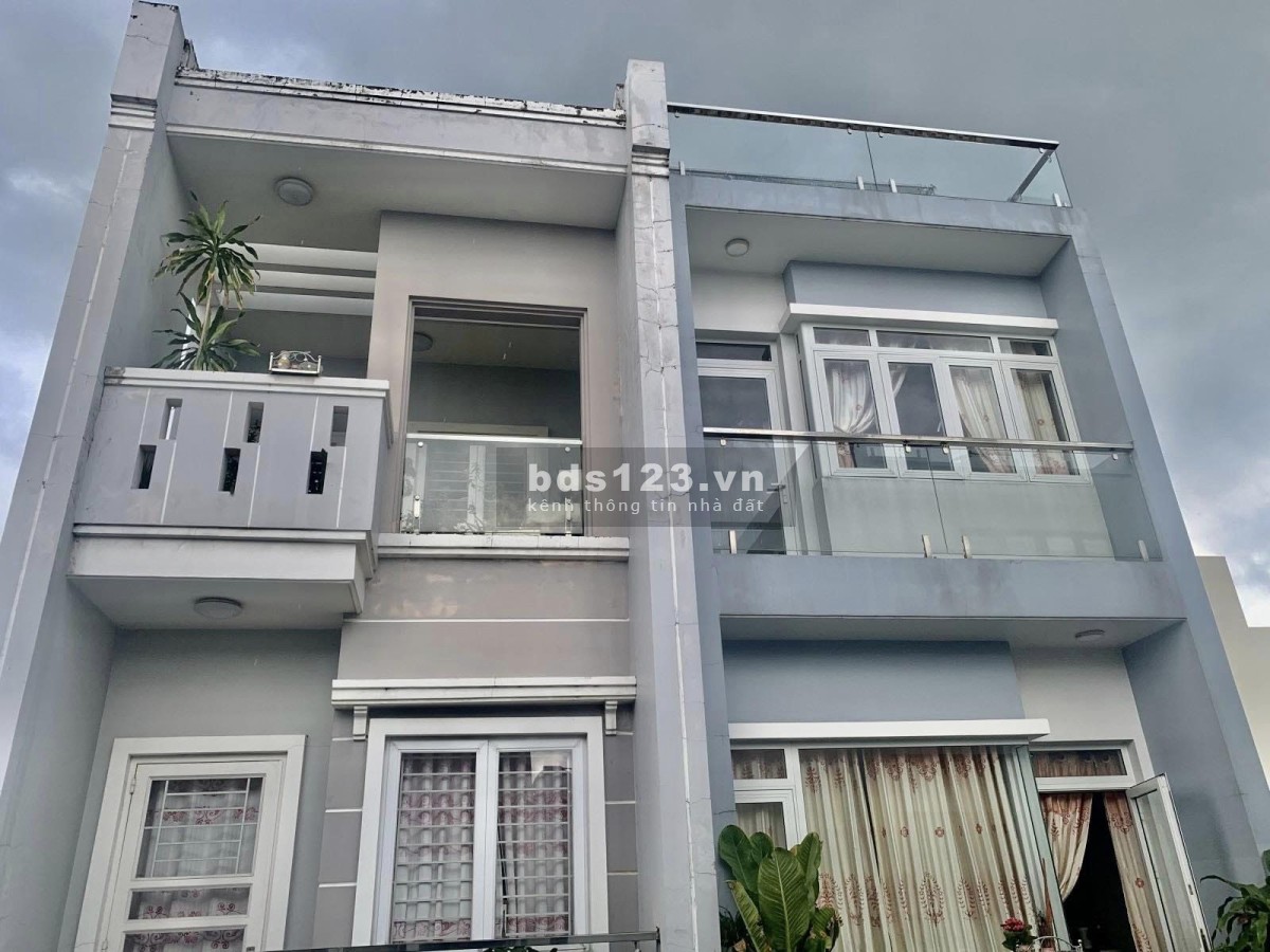 Bán Nhà HXH đường Tạ Quang Bửu Q.8 - Giá Nhỉnh 5 Tỷ