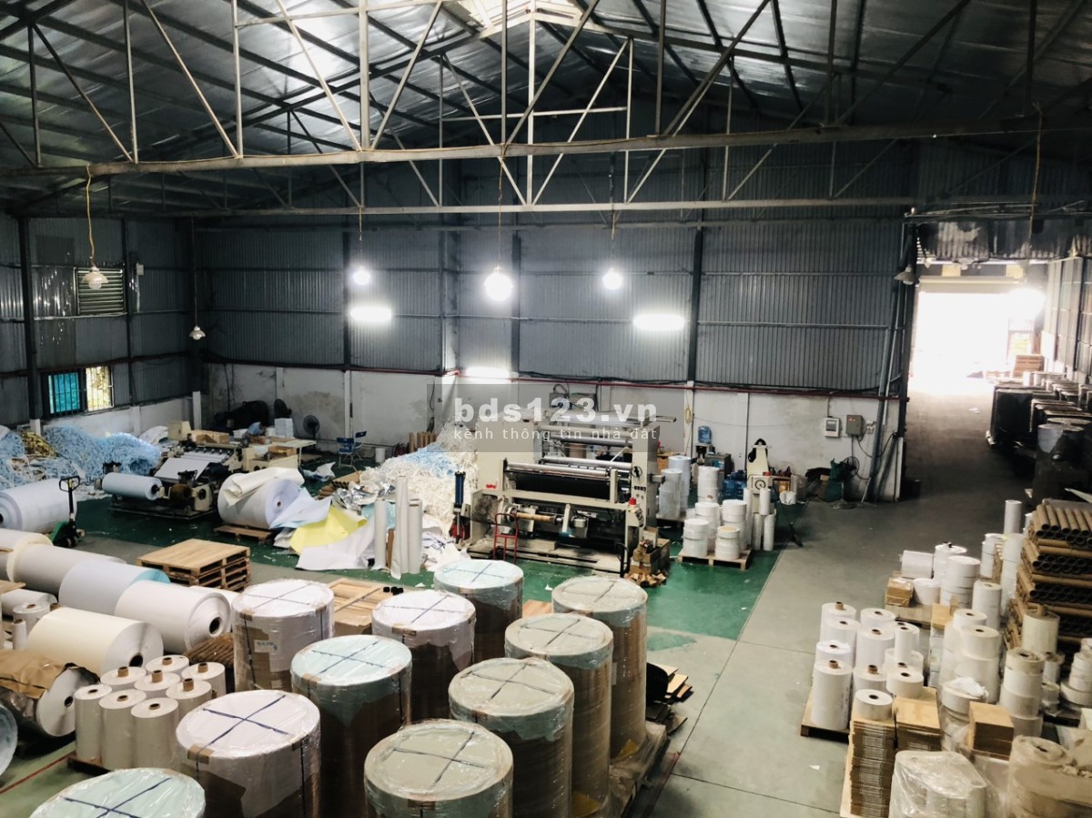 CHO THUÊ MẶT BẰNG KINH DOANH Vị trí: Mặt đường 32 (đường Vạn Xuân), phố Thú Y, Hoài Đức, Hà Nội
