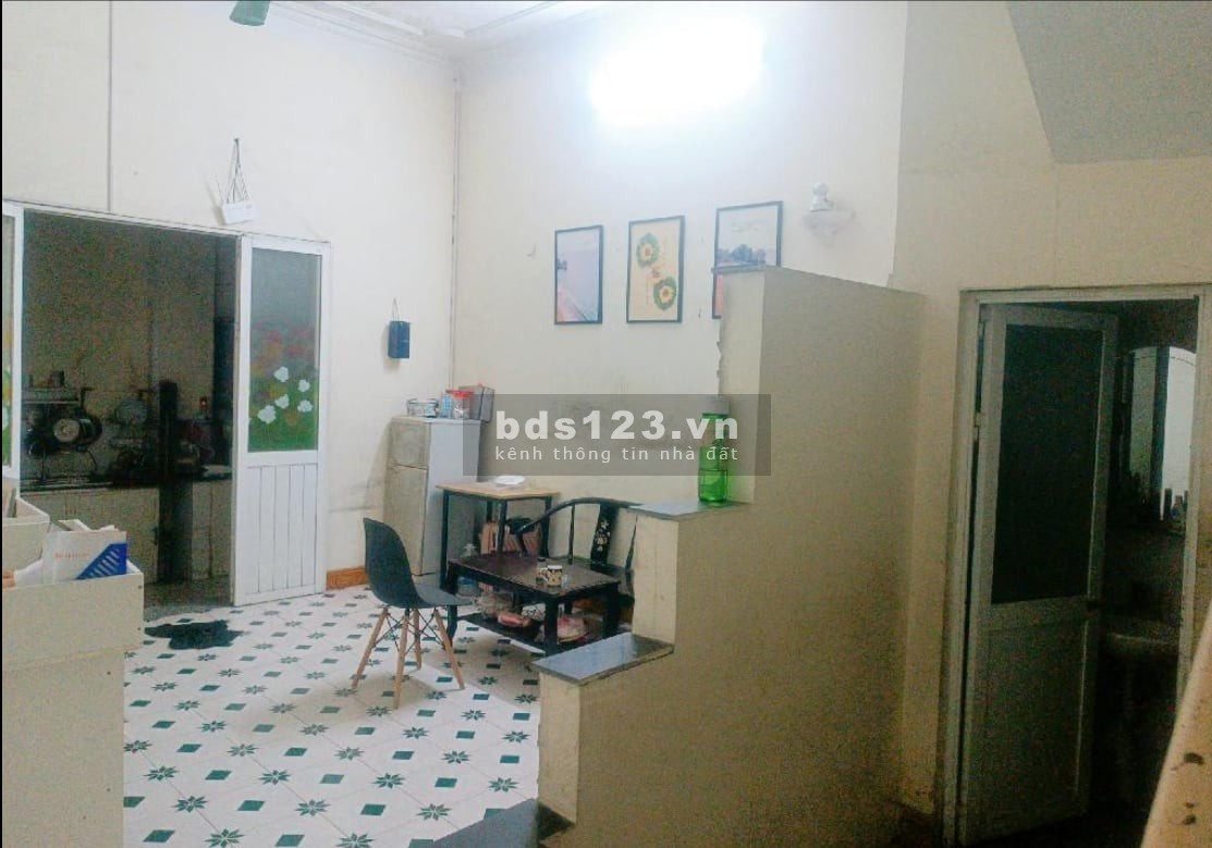 Ô TÔ ĐỖ CỬA – GẦN BX NƯỚC NGẦM – BX GIÁP BÁT