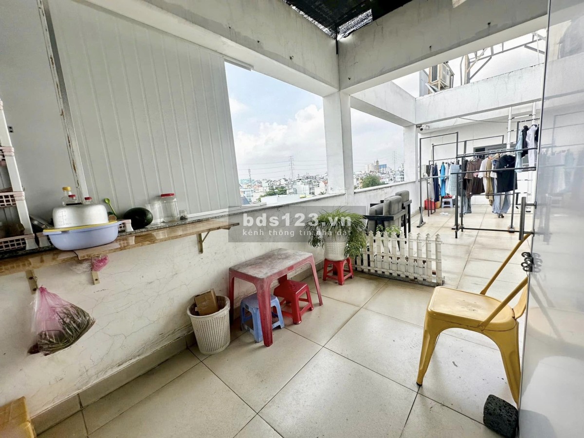 Cho thuê phòng trọ riêng biệt trên sân thượng có 102 Dương Quảng Hàm p5 Gò Vấp gần Đại Học Văn Lang