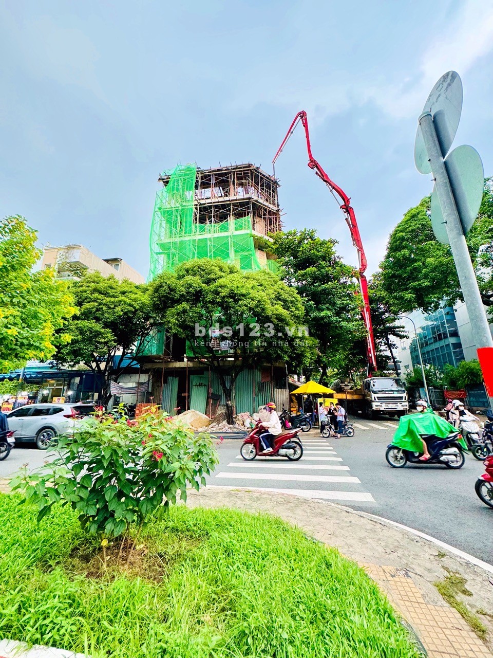 Cho Thuê Mặt Bằng Kinh Doanh Góc 2 Mặt Tiền tại quận Tân Phú - 258m2 - 75trđ
