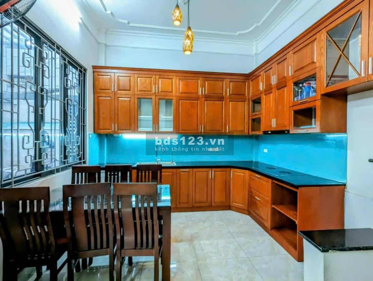 BÁN NHÀ HOÀNG VĂN THÁI, DT 55m2, 3 tầng, cực hiếm, ô tô đỗ trước cửa, giá nhỉnh 6 tỷ