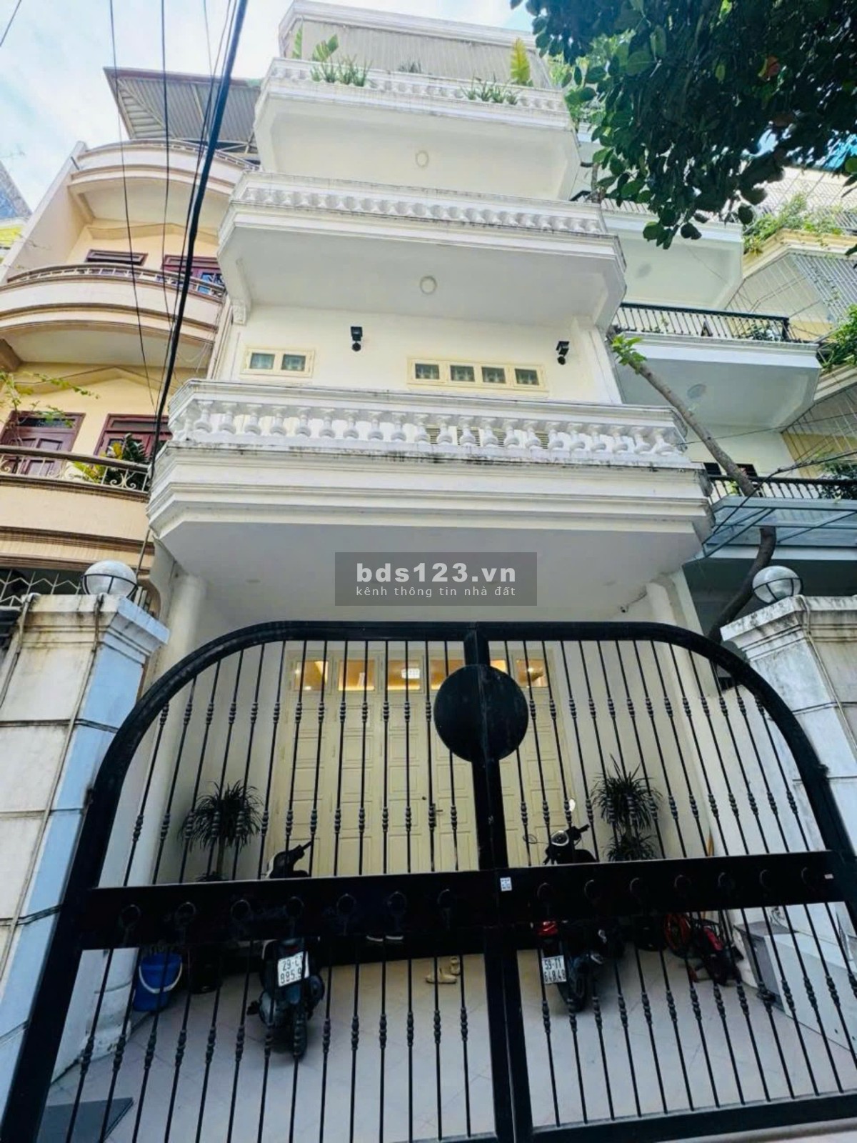 CỰC HIẾM - ĐỘI CẤN - BA ĐÌNH - NHÀ SIÊU ĐẸP - GARA Ô TÔ - KD ĐỈNH - 100M2*5T - 25.9 TỶ.