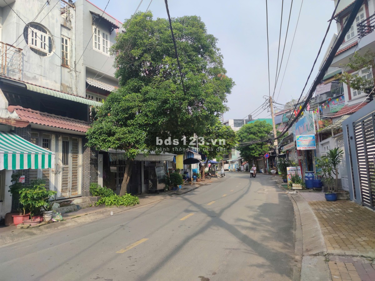 Bán nhà mặt tiền kinh doanh đường 297 PLB quận 9 100tr/m2.