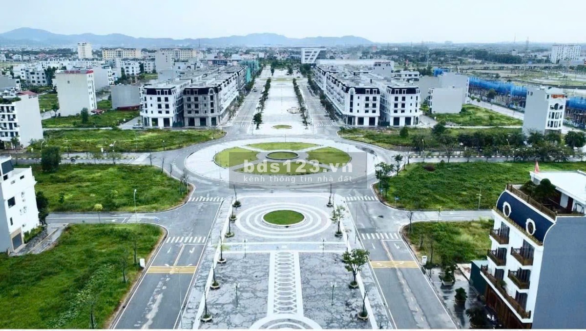 Cần Bán Đất Dãy BLK12 Diện Tích 96m2 Giá 4,5 tỷ Khu Đô Thị Phía Nam, Bắc Giang.