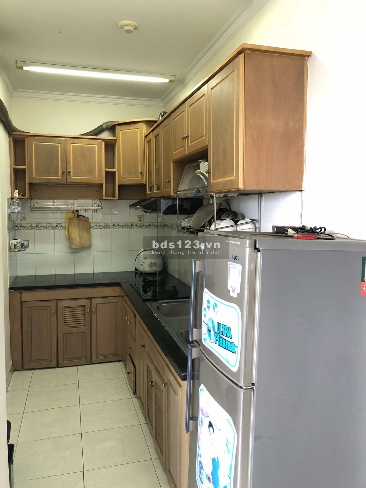 Cần Cho Thuê Căn hộ Central Garden Quận 1, Dt : 81 m2, 2PN, 2WC, Giá : 11.5 tr/th,