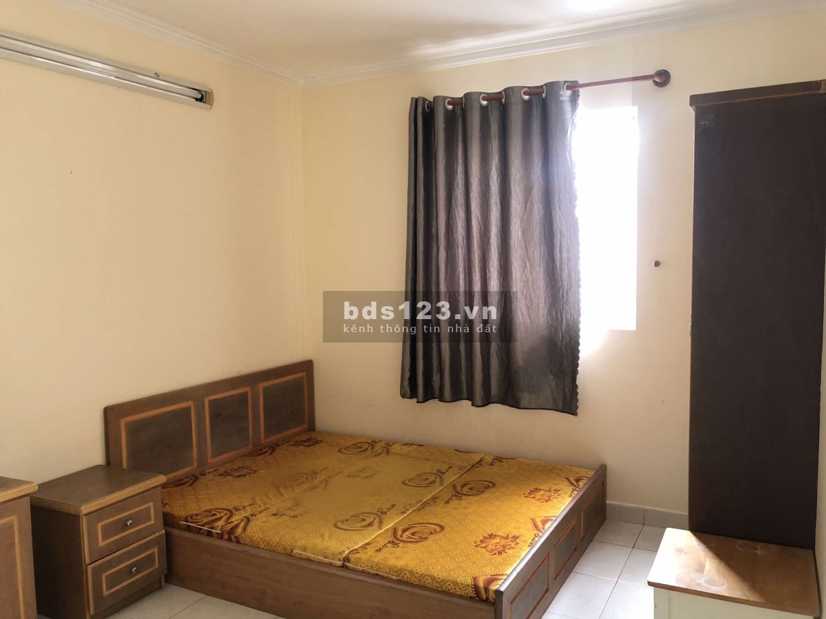 Cần Cho Thuê Căn hộ Central Garden Quận 1, Dt : 81 m2, 2PN, 2WC, Giá : 11.5 tr/th,