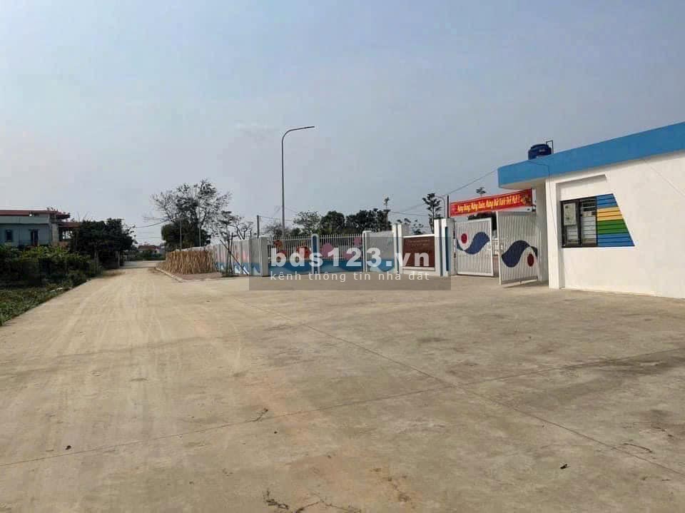 Lô góc 40,5m2, mặt tiền 5m, xã Dân Hòa, Thanh Oai, gần KCN Tân Ước, cụm CN Phương Trung