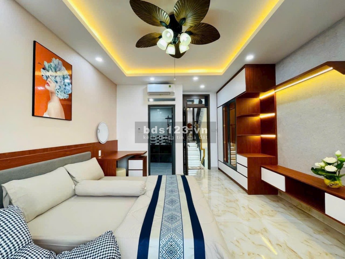 Bán Siêu Phẩm Nhà Phố Có Thang Máy Khu Đồng Bộ liền kề Đường Phan Huy ích, Quận Gò vấp, Hồ chí Minh